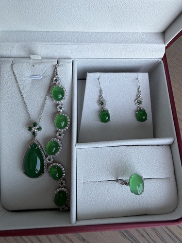 Set aus grüner chalzedon - aus,