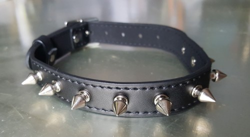 Gothic choker nietenhalsband - gothic,